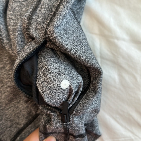 LULULEMON Define Jacket - Picture 4 of 6